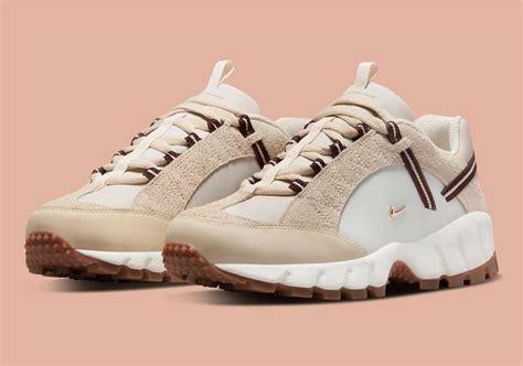 jaquemus nike sneaker|Nike collaboration Jacquemus for men and women.